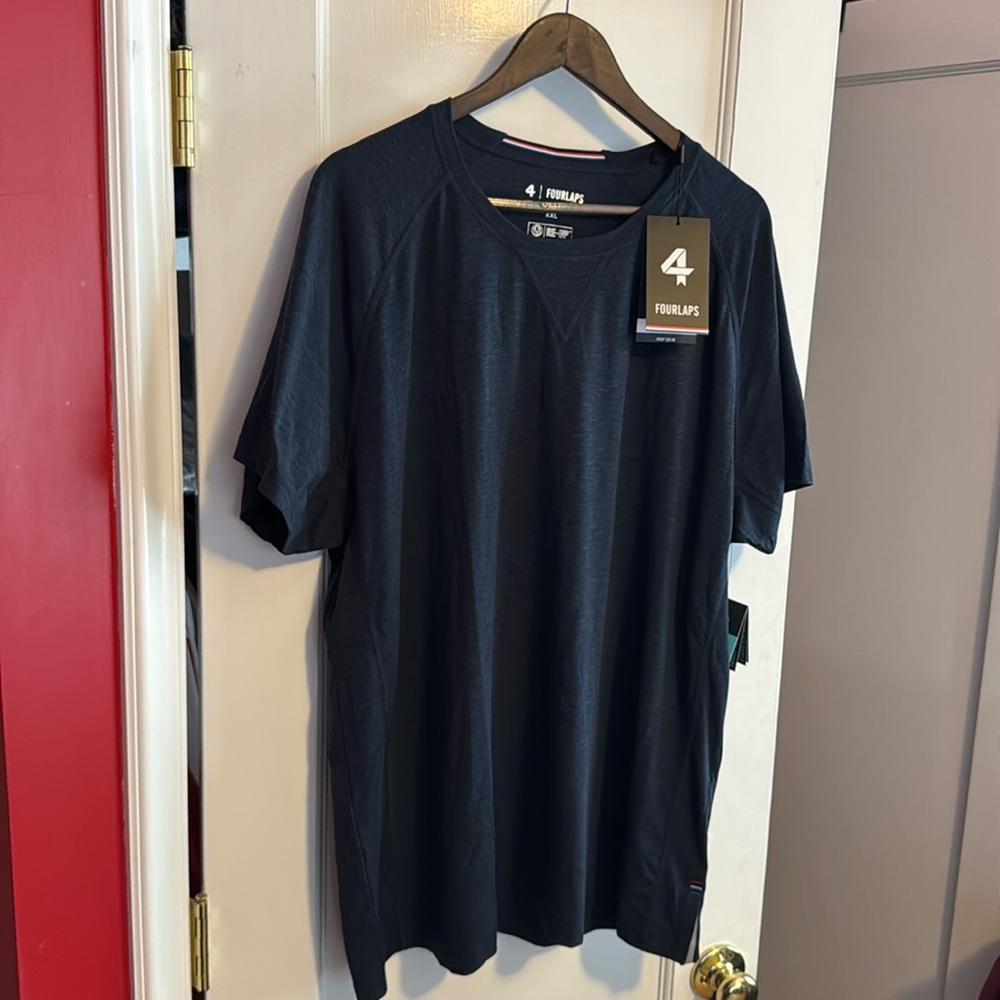 Fourlaps Navy Short Sleeve Level Tech Tee. Size XXL.